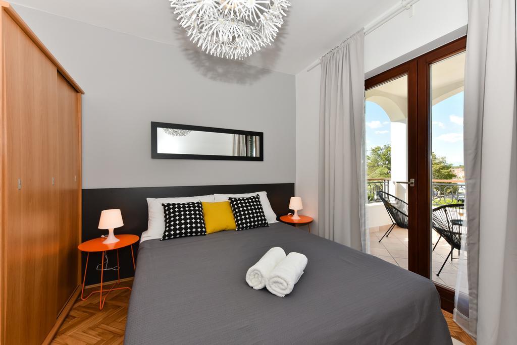 Mediterraneo Garden Apartments Petrcane Exterior photo